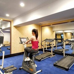 Апартаменты Cape House Serviced Apartments Бангкок фитнесс-зал фото 2