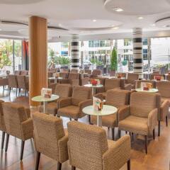 Отель RH Royal - Adults Only Испания, Бенидорм - отзывы, цены и фото номеров - забронировать отель RH Royal - Adults Only онлайн гостиничный бар