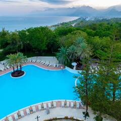Rixos Downtown Antalya Турция, Анталья - 7 отзывов об отеле, цены и фото номеров - забронировать отель Rixos Downtown Antalya онлайн бассейн фото 3