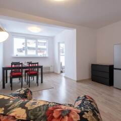 Апартаменты FM Deluxe 1-BDR Apartment with balcony - LZ София комната для гостей