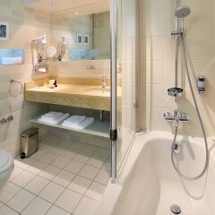Отель Atrium Fashion Hotel Венгрия, Будапешт - 4 отзыва об отеле, цены и фото номеров - забронировать отель Atrium Fashion Hotel онлайн ванная фото 2