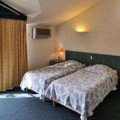 Residhotel Les Coralynes in Cannes, France from 110$, photos, reviews - zenhotels.com guestroom photo 2