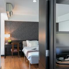 Отель Lily Residence Бангкок сейф в номере