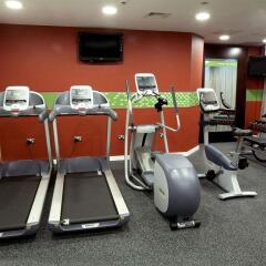 Отель Hampton by Hilton York фитнесс-зал