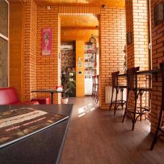 Corona Hotel & Apartments развлечения