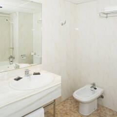 Отель HSM Canarios Park ванная