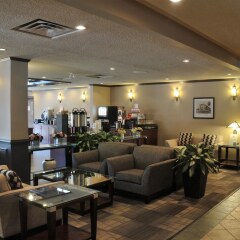 Отель The Embassy Inn Канада, Виктория - отзывы, цены и фото номеров - забронировать отель The Embassy Inn онлайн интерьер отеля фото 2
