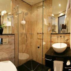Отель Apollo Museumhotel Amsterdam City Centre Амстердам ванная