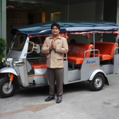 Отель Adelphi Grande Sukhumvit By Compass Hospitality Бангкок городской автобус