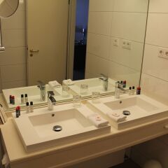 relexa Hotel Airport Düsseldorf - Ratingen ванная