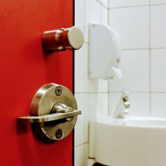 Отель Home Backpackers Valencia by Feetup Hostels Испания, Валенсия - отзывы, цены и фото номеров - забронировать отель Home Backpackers Valencia by Feetup Hostels онлайн ванная