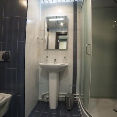 Progress Hotel ванная
