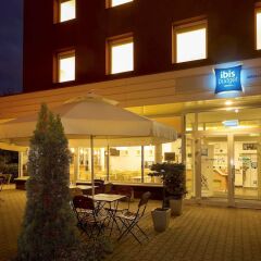 Отель Ibis Budget Wroclaw Poludnie Польша, Вроцлав - отзывы, цены и фото номеров - забронировать отель Ibis Budget Wroclaw Poludnie онлайн вид на фасад