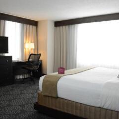 Отель University Plaza Hotel And Conference Center США, Колумбус - отзывы, цены и фото номеров - забронировать отель University Plaza Hotel And Conference Center онлайн комната для гостей фото 5