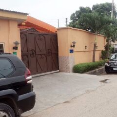 Отель Benestar Suites