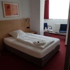 Hotel Haus Vom Guten Hirten In Muenster Germany From 124 Photos