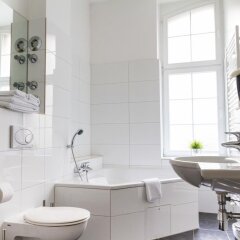 Отель Primeflats - Apartments am Mauerpark Германия, Берлин - отзывы, цены и фото номеров - забронировать отель Primeflats - Apartments am Mauerpark онлайн ванная