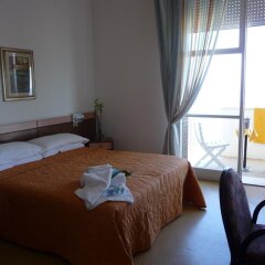 Hotel Suprem Римини комната для гостей фото 4