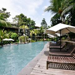 Отель Siloso Beach Resort, Sentosa бассейн