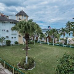 Отель Sandcastles Beach Resort фото 8