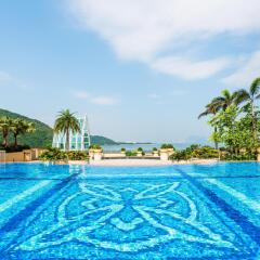 Отель Auberge Discovery Bay Hong Kong бассейн