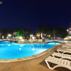 Lebed Hotel - All Inclusive бассейн фото 3