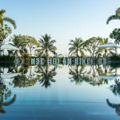 Отель Silk Sense Hoi An River Resort бассейн фото 3