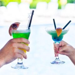 Отель Briz 2 Hotel Болгария, Варна - отзывы, цены и фото номеров - забронировать отель Briz 2 Hotel онлайн спортивное сооружение