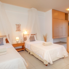 Notos Heights Hotel & Suites комната для гостей фото 2