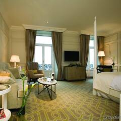 Отель Fairmont Le Montreux Palace комната для гостей фото 2