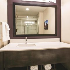 La Quinta Inn & Suites by Wyndham La Verkin-Gateway to Zion in La Verkin, United States of America from 154$, photos, reviews - zenhotels.com bathroom photo 2