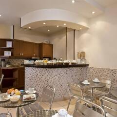 Отель Hipotel Paris Gare du Nord Merryl питание