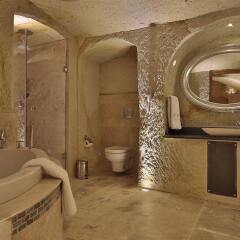 Golden Cave Suites Турция, Ургуп - отзывы, цены и фото номеров - забронировать отель Golden Cave Suites онлайн ванная