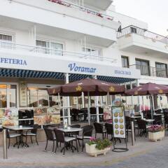 Отель Voramar бассейн