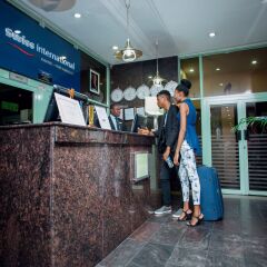 Отель Swiss International Mabisel Port Harcourt Нигерия, Порт-Харкорт - отзывы, цены и фото номеров - забронировать отель Swiss International Mabisel Port Harcourt онлайн интерьер отеля фото 2