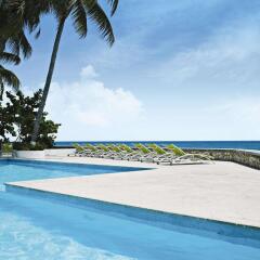 Отель Couples Tower Isle All Inclusive бассейн фото 3