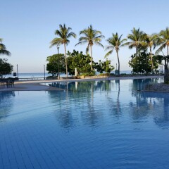 Отель Sunshine Beach Condotel by Komtana На Чом Тхиан бассейн