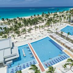 Отель Riu Republica - Adults only - All Inclusive Доминикана, Пунта Кана - 2 отзыва об отеле, цены и фото номеров - забронировать отель Riu Republica - Adults only - All Inclusive онлайн бассейн фото 2