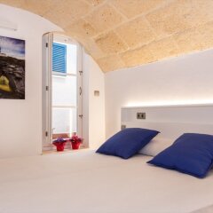 Отель Petit Hotel 5 Fars - Adults Only Испания, Сьюдадела - отзывы, цены и фото номеров - забронировать отель Petit Hotel 5 Fars - Adults Only онлайн сейф в номере