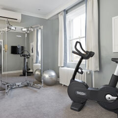 Отель The Grand Brighton фитнесс-зал