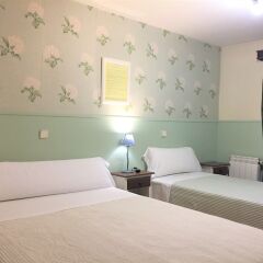 Отель Hostal La Vera комната для гостей