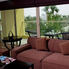 Отель Skai Residency (Ska1 Holiday Homes) развлечения