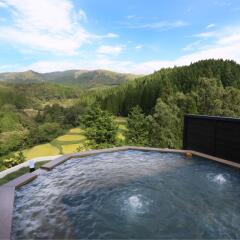 Отель Kurokawa Onsen Gosyo Gekkoujyu Минамиогуни бассейн
