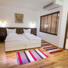 Отель Arbanashki Han Hotelcomplex Велико Тырново комната для гостей фото 5