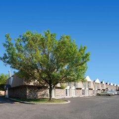 Отель Magnuson Grand Columbus North США, Колумбус - отзывы, цены и фото номеров - забронировать отель Magnuson Grand Columbus North онлайн парковка