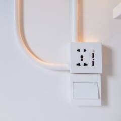 REST IS MORE Hostel Бангкок сейф в номере