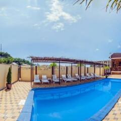 Гостиница Riviera Guest House бассейн