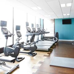 Отель Novotel London West фитнесс-зал