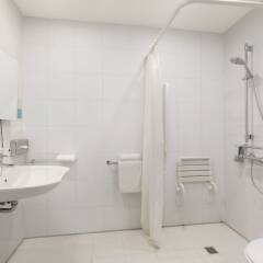 Отель Holiday Inn Express Frankfurt City Hauptbahnhof ванная фото 5