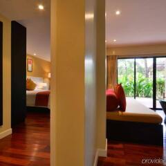 Отель Novotel Phuket Surin Beach Resort комната для гостей фото 5